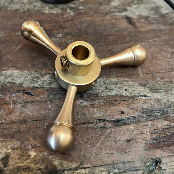 underside brass knob three prong set screw